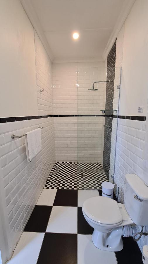 Hathaway 3* East London
