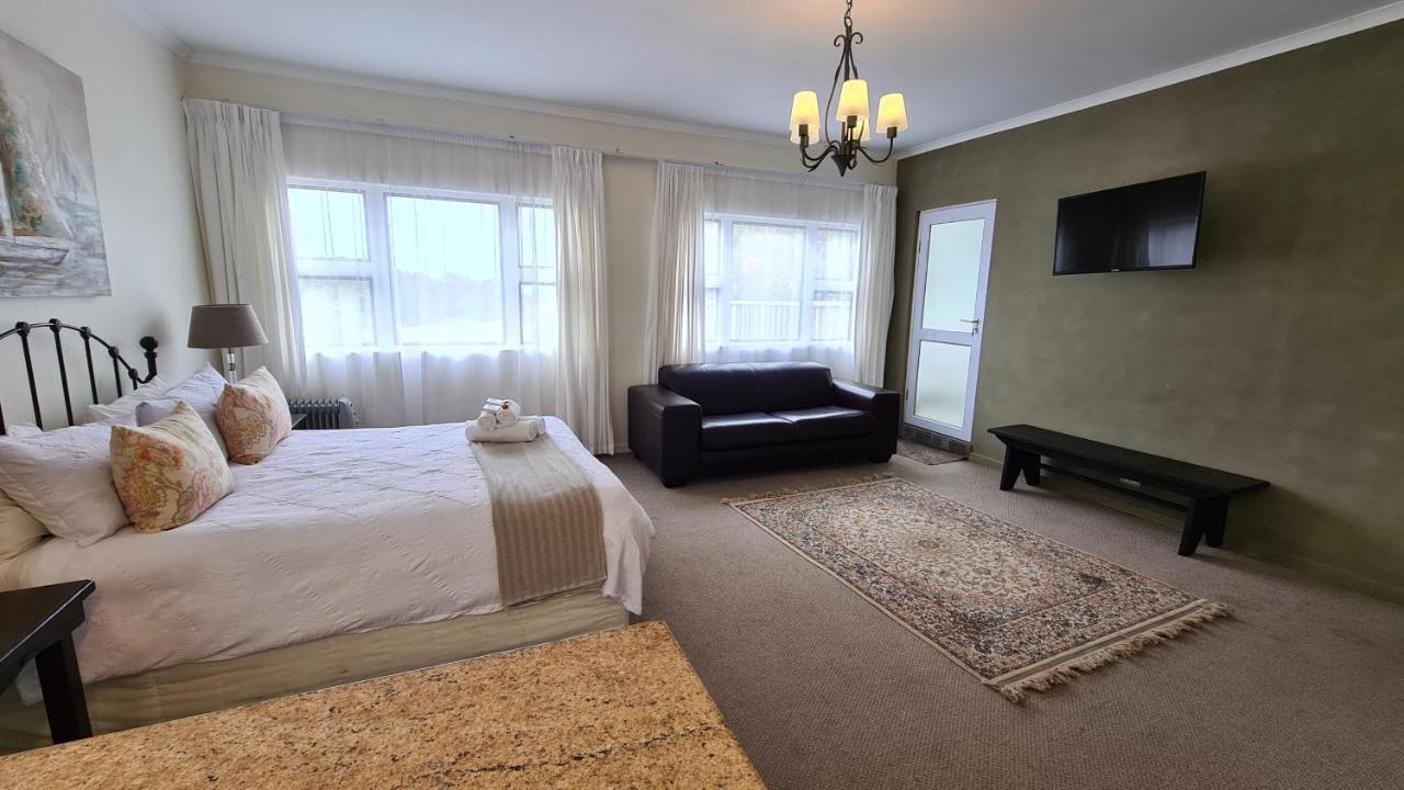 Guest house Hathaway