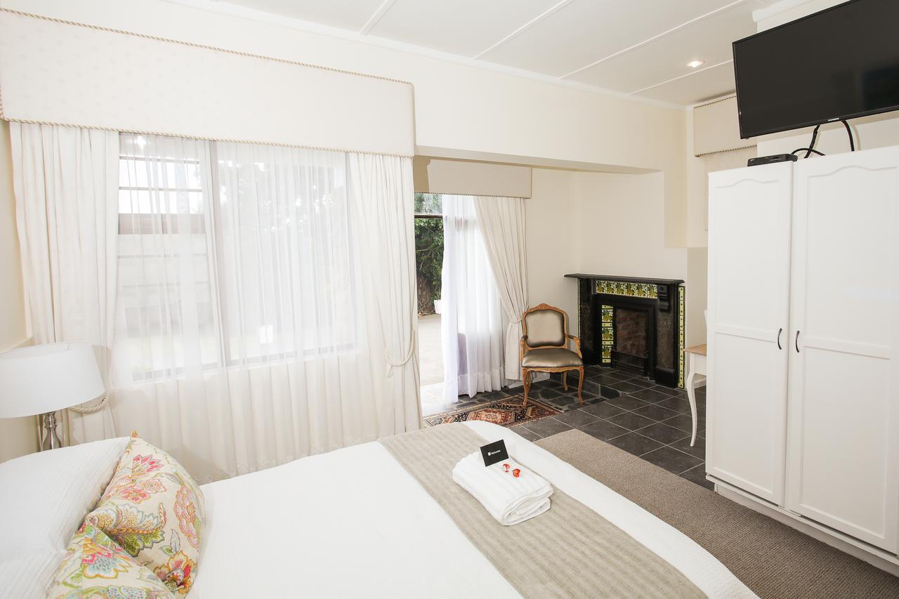 Guest house Hathaway East London
